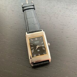 Vintage Seiko Tank Watch Black Dial Gold Rim Silver bezel